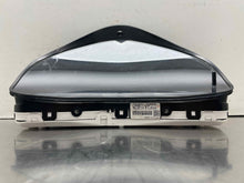 Load image into Gallery viewer, SPEEDOMETER CLUSTER Subaru Lgeacy 2005 05 Auto - NW635393
