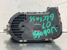 Load image into Gallery viewer, THROTTLE BODY Mercedes CLS550 G550 E550 S550 E550 2007 07 2008 08 2009 09 10 11 - NW635486
