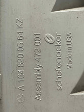 Load image into Gallery viewer, TAIL LIGHT LAMP ASSEMBLY Gl320 Gl450 Gl550 07 08 09 UPPER Left - NW635589
