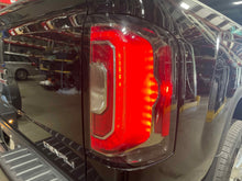 Load image into Gallery viewer, [INVENTORYCAR_YEAR_MAKE_MODEL] TAIL LIGHT LAMP ASSEMBLY Right - NW635487
