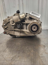 Load image into Gallery viewer, Transfer Case  SIERRA DENALI 1500 2017 - NW635305
