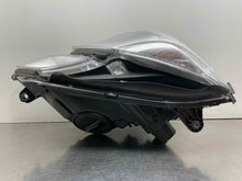 Load image into Gallery viewer, HEADLIGHT LAMP ASSEMBLY E300 E350 E400 E550 E63 10 11 12 13 Right - NW636434
