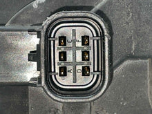 Load image into Gallery viewer, THROTTLE BODY Escaldes Silverado Tahoe Hummer Sierra 2500 Pickup 2009 09 10 11 - NW636038
