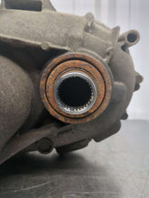 Load image into Gallery viewer, [INVENTORYCAR_YEAR_MAKE_MODEL] TRANSFER CASE - NW635966
