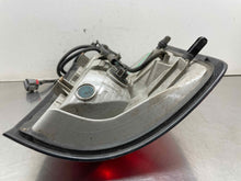 Load image into Gallery viewer, TAIL LIGHT LAMP ASSEMBLY Sierra 1500 Pickup Sierra 2500 14-15 Right - NW636042
