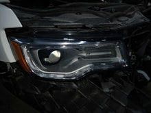 Load image into Gallery viewer, Headlight Lamp Assembly  GRAND CHEROKEE 2018 - NW636520

