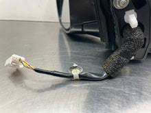 Load image into Gallery viewer, Side View Door Mirror Honda HR-V 2022 - NW637367
