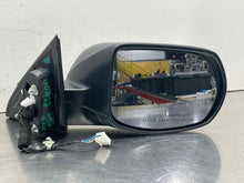 Load image into Gallery viewer, Side View Door Mirror Honda HR-V 2022 - NW637583
