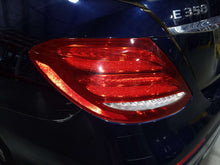 Load image into Gallery viewer, TAIL LIGHT LAMP ASSEMBLY E300 E350 E400 E550 17 18 19 20 Left - NW637546
