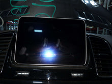 Load image into Gallery viewer, Info-Gps Screen  MERCEDES GLE-CLASS 2018 - NW637615
