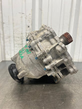 Load image into Gallery viewer, TRANSFER CASE ML320 ML350 ML550 E320 E350 GL450 06 07 08 09 - 12 - NW637437
