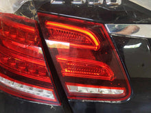Load image into Gallery viewer, [INVENTORYCAR_YEAR_MAKE_MODEL] TRUNK LID MOUNTED TAIL LIGHT LAMP Left - NW644389
