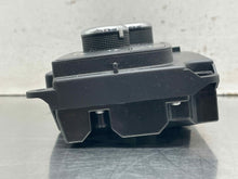 Load image into Gallery viewer, FRONT TEMPERATURE CONTROLS Durango Grand Cherokee 11 12 13 - NW638141

