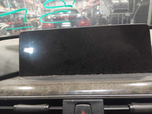 Load image into Gallery viewer, Info-Gps Screen  BMW 330E 2017 - NW638801
