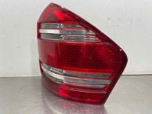 Load image into Gallery viewer, TAIL LIGHT LAMP ASSEMBLY Gl320 Gl450 Gl550 07 08 09 UPPER Right - NW639253
