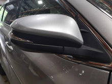 Load image into Gallery viewer, SIDE VIEW DOOR MIRROR Toyota Highlander 14 15 16 17 18 19 Right - NW639744
