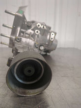 Load image into Gallery viewer, TRANSFER CASE RX350 RX350L Highlander Sienna Venza 2010-2019 - NW639583
