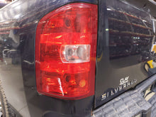 Load image into Gallery viewer, TAIL LIGHT LAMP Silverado 1500 Pickup Silverado 2500 07-14 Left - NW639823
