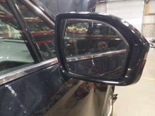 Load image into Gallery viewer, Side View Door Mirror Lincoln MKC 2016 - NW639979
