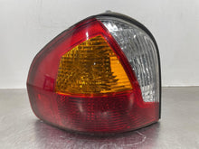 Load image into Gallery viewer, TAIL LIGHT LAMP ASSEMBLY fits Hyundai Santa Fe 01 02 03 04 Left - NW640744
