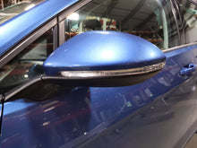 Load image into Gallery viewer, Side View Door Mirror Volkswagen Golf 2017 - NW640104
