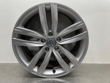 Load image into Gallery viewer, Wheel Rim Volkswagen Golf 2017 - NW640074
