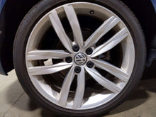 Load image into Gallery viewer, Wheel Rim Volkswagen Golf 2017 - NW640075
