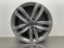 Load image into Gallery viewer, Wheel Rim Volkswagen Golf 2017 - NW640076
