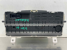 Load image into Gallery viewer, SPEEDOMETER CLUSTER Land Rover LR4 2014 14 - NW640190

