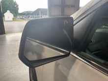 Load image into Gallery viewer, Side View Door Mirror GMC Acadia 2017 - NW641074
