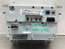 Load image into Gallery viewer, Info-Gps Screen Land Rover LR4 2015 - NW641110
