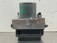 Load image into Gallery viewer, ABS Pump Land Rover LR4 2015 - NW641271
