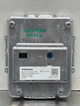 Load image into Gallery viewer, Info-Gps Screen  VOLVO S60 2020 - NW641776

