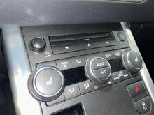 Load image into Gallery viewer, FRONT TEMPERATURE CONTROLS Land Rover Evoque 2014 14 2015 15 - NW641557
