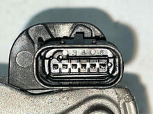 Load image into Gallery viewer, Throttle Body Chevrolet Camaro 2012 - NW642256
