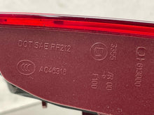 Load image into Gallery viewer, [INVENTORYCAR_YEAR_MAKE_MODEL] TRUNK LID MOUNTED TAIL LIGHT LAMP Right - NW642035
