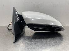 Load image into Gallery viewer, SIDE VIEW DOOR MIRROR E300 E350 E400 E550 17 18 19 20 Right - NW642169

