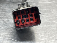Load image into Gallery viewer, HEADLIGHT LAMP ASSEMBLY Volvo S60 V60 14 15 16 17 18 Right - NW642459
