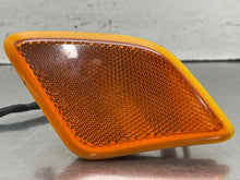 Load image into Gallery viewer, [INVENTORYCAR_YEAR_MAKE_MODEL] SIDE MARKER LAMP LIGHT Left - NW643237
