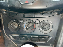 Load image into Gallery viewer, Temperature Controls Ford Focus 2014 - NW643125
