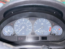 Load image into Gallery viewer, SPEEDOMETER CLUSTER BMW 330i 2001 01 02 03 04 05 06 - NW643974
