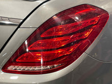 Load image into Gallery viewer, [INVENTORYCAR_YEAR_MAKE_MODEL] TAIL LIGHT LAMP ASSEMBLY Right - NW644390
