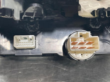 Load image into Gallery viewer, Temperature Controls Subaru Impreza 2014 - NW644474

