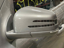 Load image into Gallery viewer, SIDE VIEW DOOR MIRROR Gl350 Gl450 Gl550 ML350 ML450 ML550 11-12 Left - NW644708
