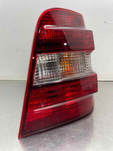 Load image into Gallery viewer, TAIL LIGHT LAMP ASSEMBLY ML320 ML350 ML450 ML550 ML63 09-11 UPPER Right - NW645033
