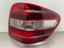 Load image into Gallery viewer, TAIL LIGHT LAMP ASSEMBLY ML320 ML350 ML450 ML550 ML63 09-11 UPPER Right - NW645033
