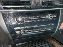 Load image into Gallery viewer, FRONT TEMPERATURE CONTROLS BMW X5 X5M 14 15 16 17 18 - NW645101
