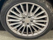 Load image into Gallery viewer, Wheel Rim Mercedes-Benz SL55 2011 - NW645636
