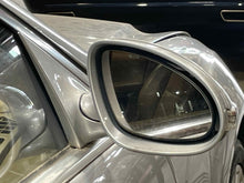 Load image into Gallery viewer, [INVENTORYCAR_YEAR_MAKE_MODEL] SIDE VIEW DOOR MIRROR Right - NW645208
