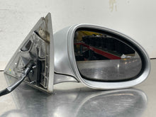 Load image into Gallery viewer, [INVENTORYCAR_YEAR_MAKE_MODEL] SIDE VIEW DOOR MIRROR Right - NW645208
